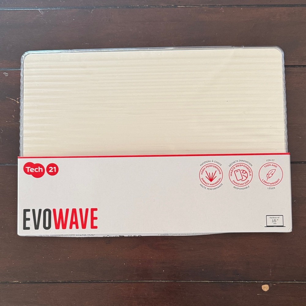 Tech21 EvoWave Tablet Cover in Clear